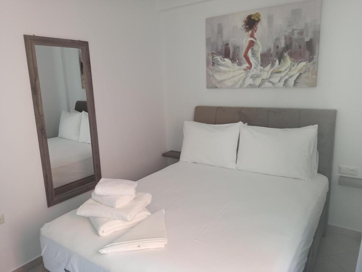 Cyclops Luxury Apartments Игуменица Экстерьер фото