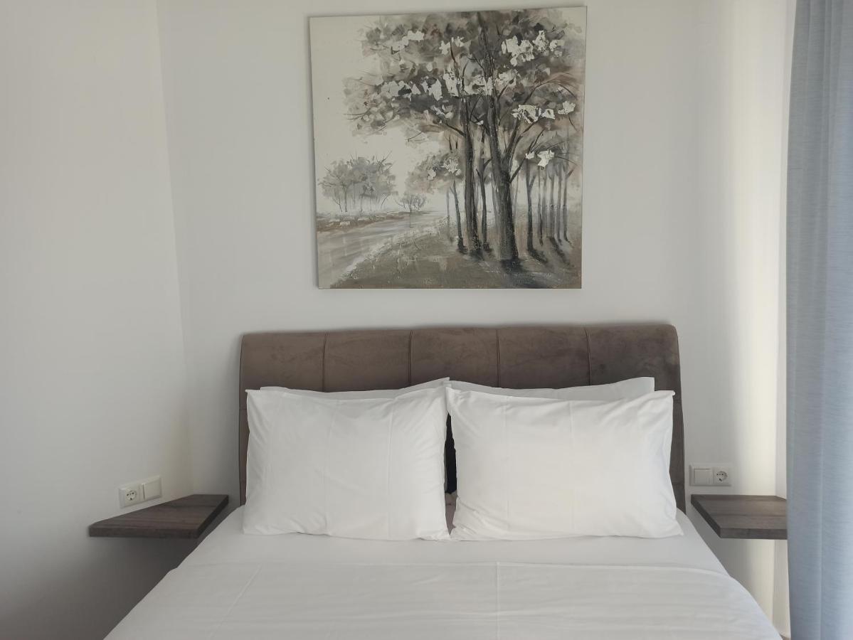 Cyclops Luxury Apartments Игуменица Экстерьер фото