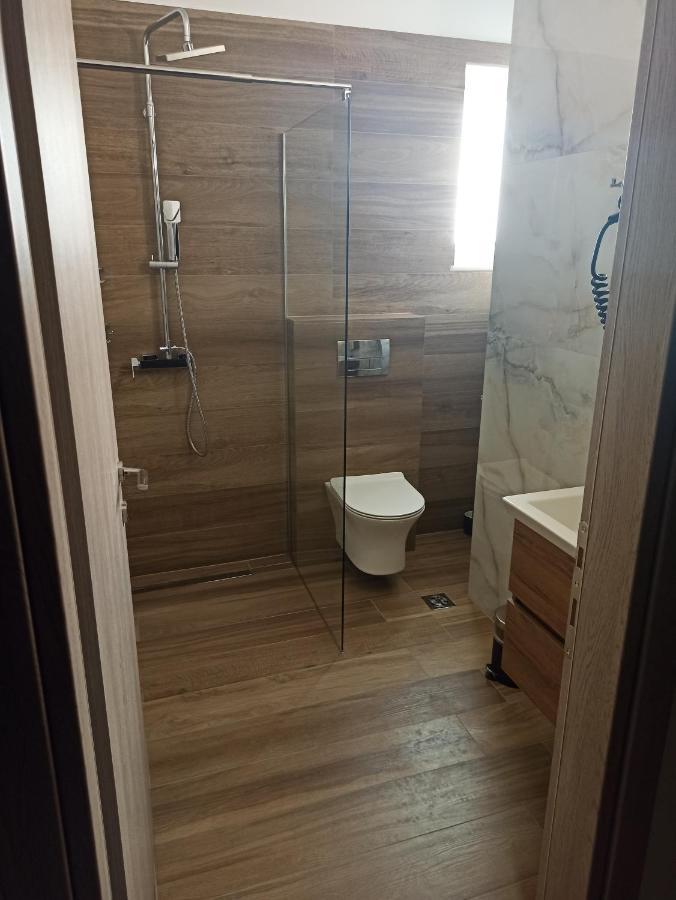 Cyclops Luxury Apartments Игуменица Экстерьер фото