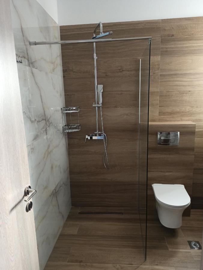 Cyclops Luxury Apartments Игуменица Экстерьер фото
